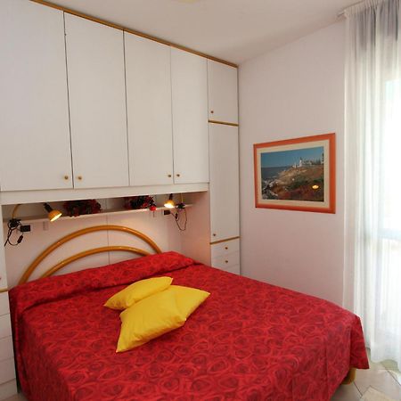 Complesso Solarium Apartman Bibione Kültér fotó