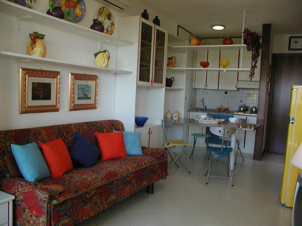 Complesso Solarium Apartman Bibione Kültér fotó