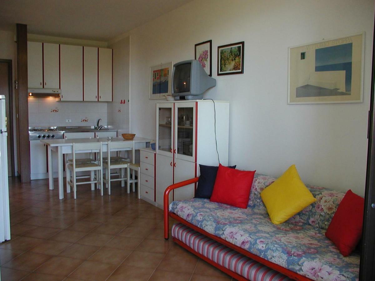 Complesso Solarium Apartman Bibione Kültér fotó